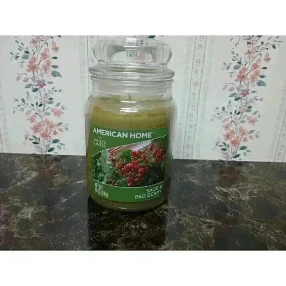 New American Home by Yankee Candle Sage & Red Berry Jar Candle 19oz - Picture 1 of 3
